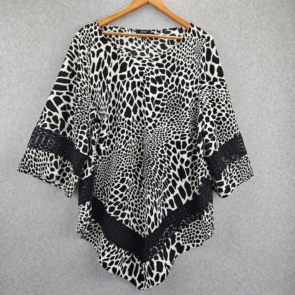 ALFANI Blouse Women 2X Black Animal Print Crochet Trim Sharkbite Hem Tunic Top